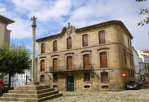 Casa Cornide, na Coruña, que varios grupos piden que sexa devolta ao concello / Galipedia