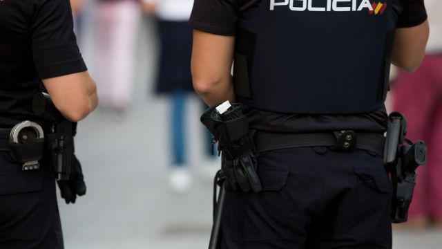 Tres detidos na Coruña por ameazar de morte a un home cunha arma de fogo simulada