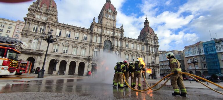 O Concello da Coruña destinará máis dun millón de euros para o servizo de Bombeiros