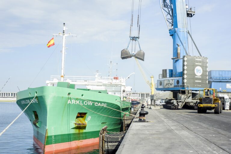 Acadado o mellor rexistro en importación de cereais no porto da Coruña: 2,5 millóns de toneladas en 2022