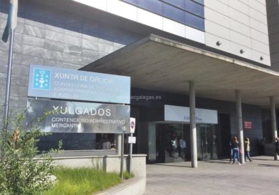 A Audiencia da Coruña xulga ao exsubdirector dunha entidade bancaria por estafa