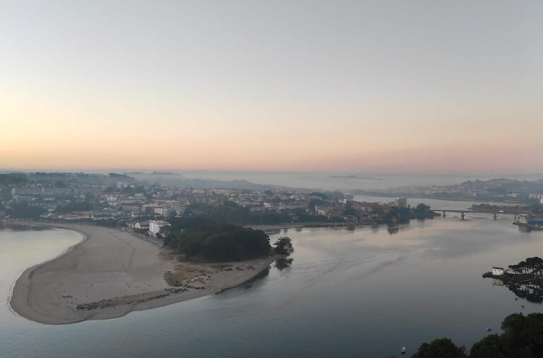 Vistas de Santa Cristina e a Ponte Pasaxe