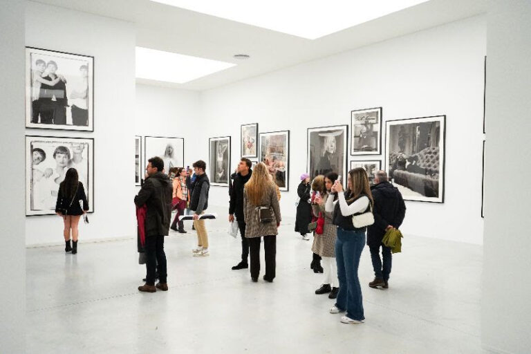 A exposición de Steven Meisel supera xa as 100.000 persoas