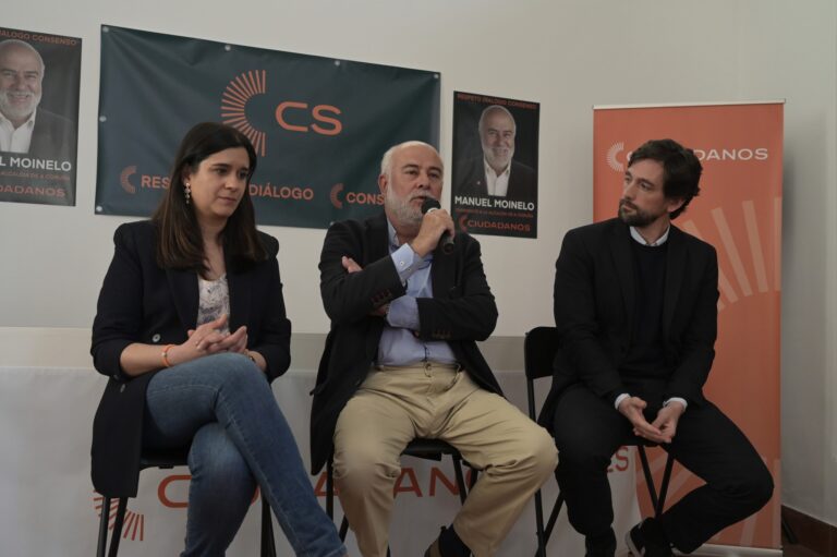 Olga Louzao, Manuel Moinelo e Adrián Vázquez Ciudadanos Coruna