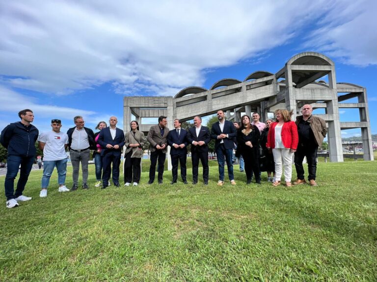 O Goberno apoia o proxecto de rehabilitación da antiga fábrica da Cros, en Culleredo