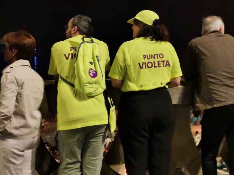 A cidade habilita os ‘puntos violeta’ para previr posibles condutas de violencia sexual nas festas de María Pita e no Festival Noroeste
