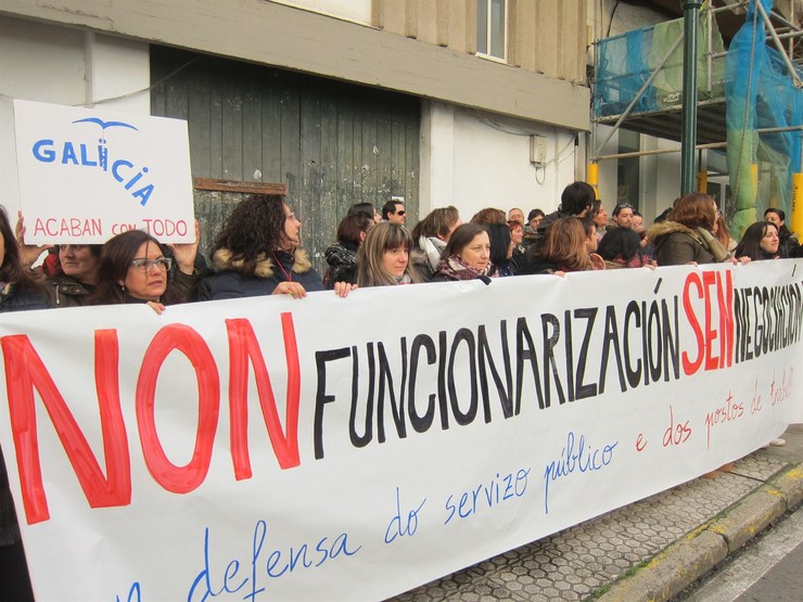 Traballadores de centros de Política Social convocan caravanas este martes en protesta polo “ninguneo” da Xunta