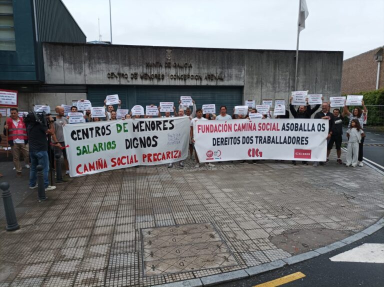 Persoal de centros de menores da Coruña reclama subidas salariais e “vontade de negociar” á empresa xestora