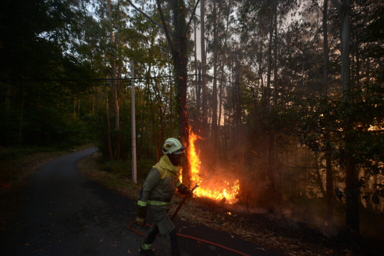 Estabilizado o incendio de Arteixo, que afectou a 20 hectáreas