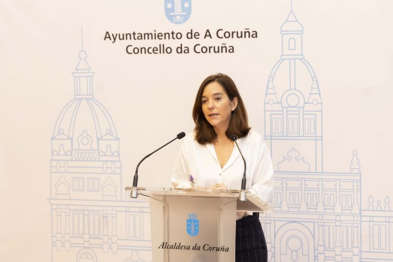 A alcaldesa da Coruña destaca o compromiso sobre os peiraos dentro do acordo BNG-PSOE