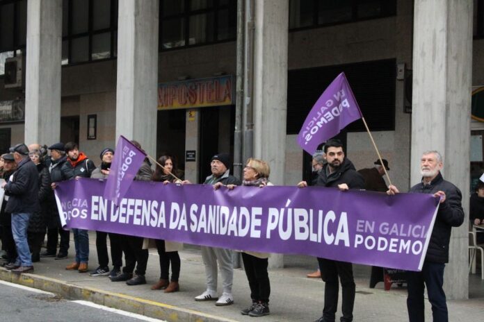 Podemos Galicia nun acto pola sanidade publica