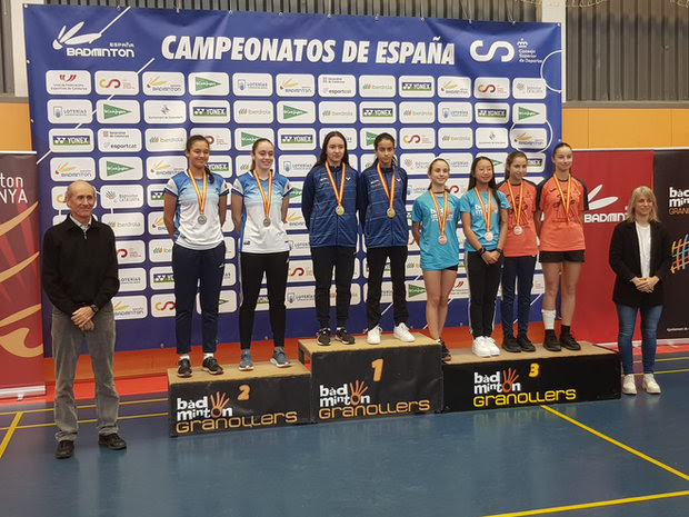 Sara del Castillo e Ines Pucela Badminton Club do Mar Campioas Espana Sub15 1