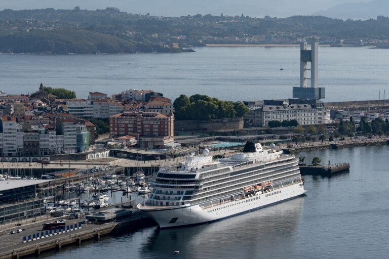 Recrease un ataque terrorista a un barco na Coruña