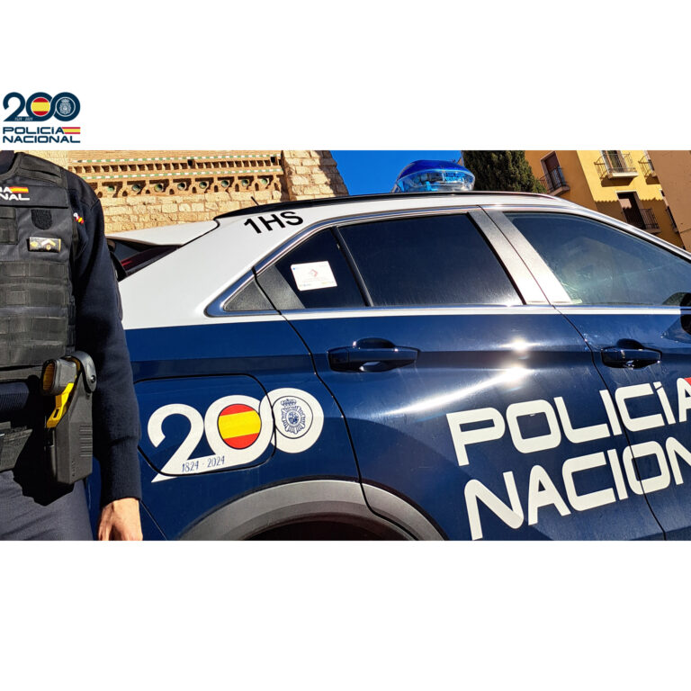 Detidos dous homes na Coruña por senllos roubos con violencia a transeúntes