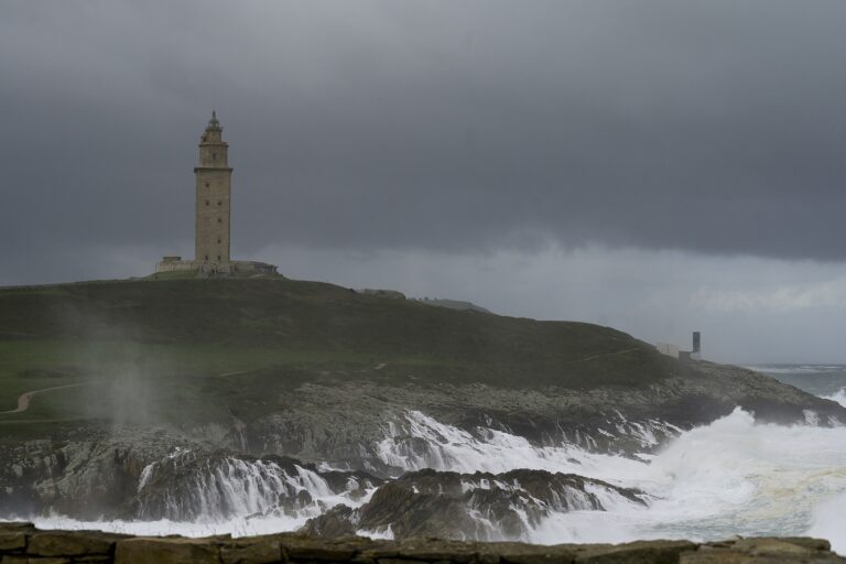 A Coruña, en aviso amarelo este xoves por ondas de ata 5 metros