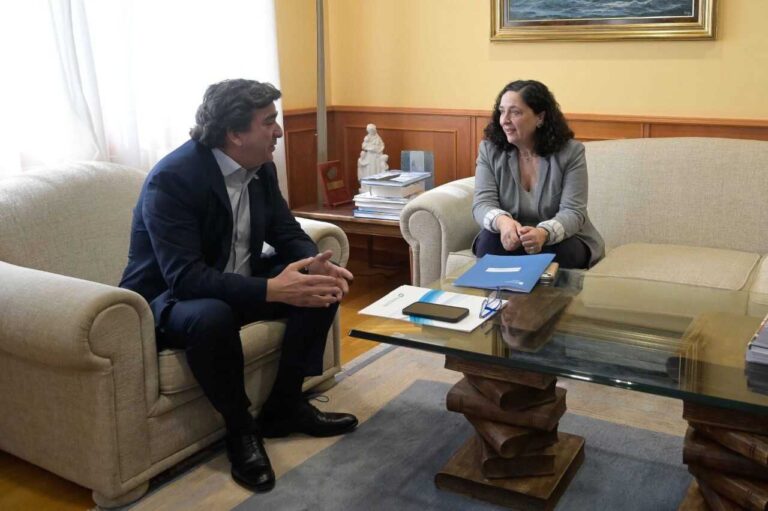 A delegada da Xunta na Coruña apela a un “acordo amplo” sobre o futuro dos peiraos coruñeses