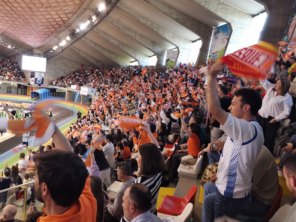 Afeccion Laranxa en Riazor vendo ao Leyma Basquet Coruna