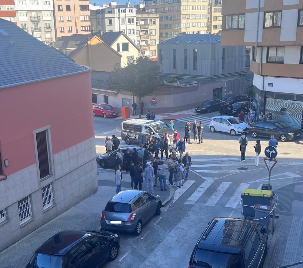 Cacerolada en Os Mallos polo narcopiso