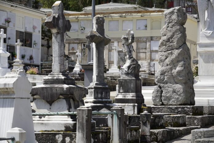 Imaxe do cemiterio de Santo Amaro-Foto-Carsurioo