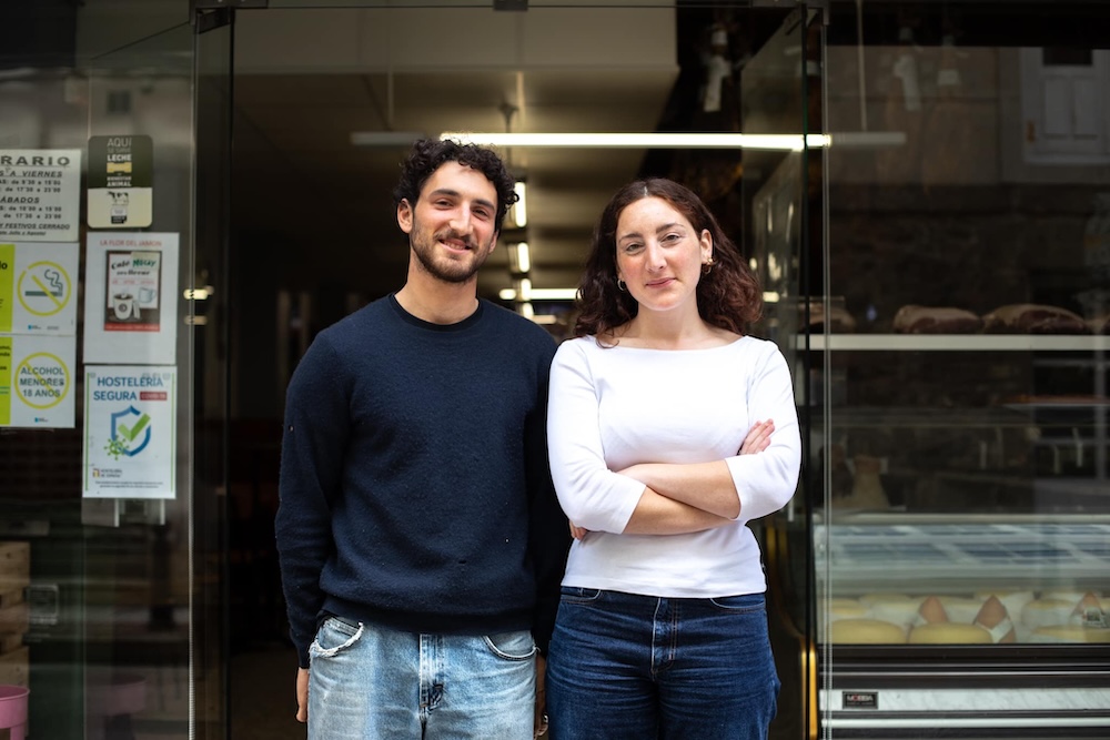 Lola e Andrew en “La flor del Jamón”-Foto-Javi Quiroga O Novo Normal