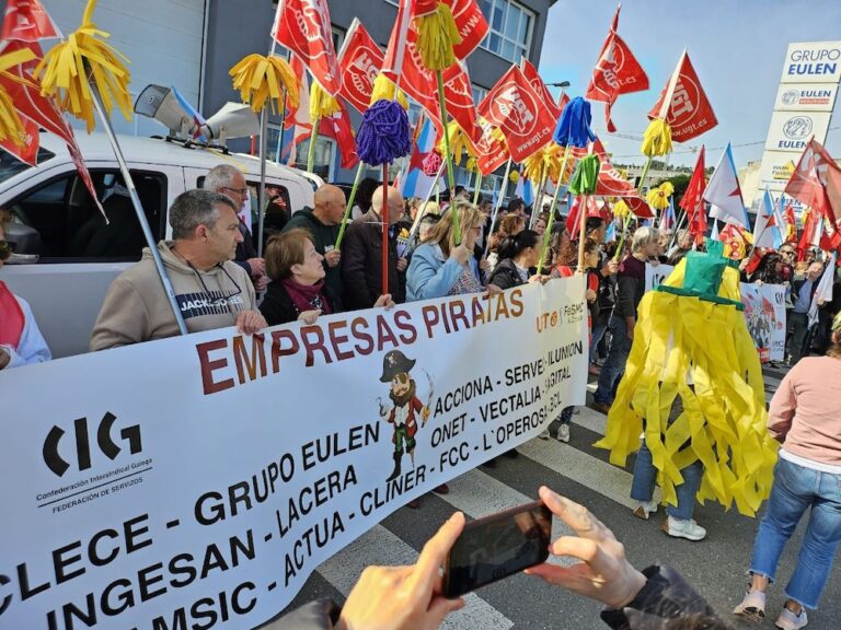 Manifestacion da Limpeza na Coruna ante empresas pirata Eulen