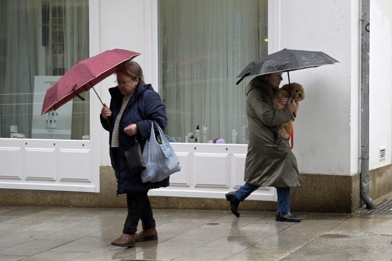 Alerta amarela este luns en zonas da Coruña por choivas que poderán superar os 40 l/m2 en 12 horas