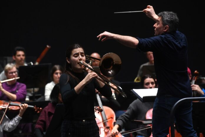 Amanda Pinos de concerto coa Orquestra Sinfónica de Galicia