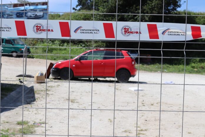 Vehiculos estacionados no aparcamento de Visma