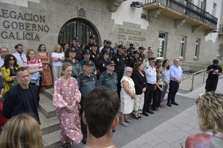 Minuto de silencio en homenaxe a Mercedes Ríos: a subdelegada pide unidade contra a violencia machista