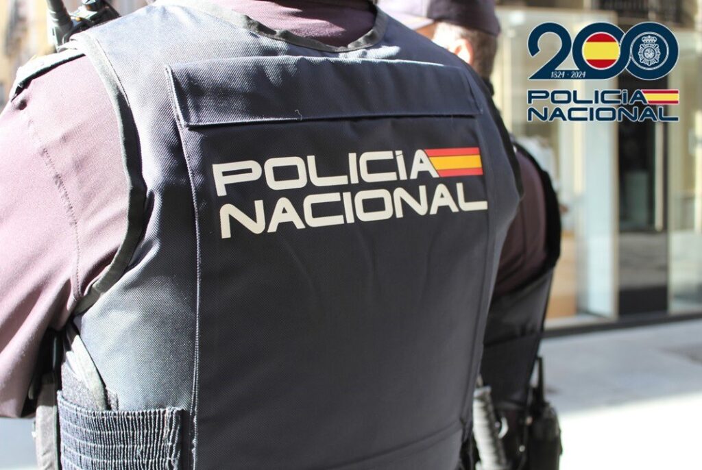 Axente da Policía Nacional. POLICÍA NACIONAL