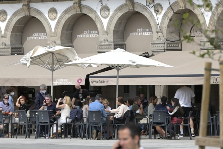 A ocupación hoteleira na cidade situouse este verán preto do 85%