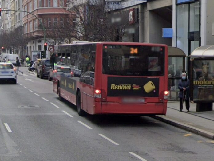 Bus Urbano por Juan Florez