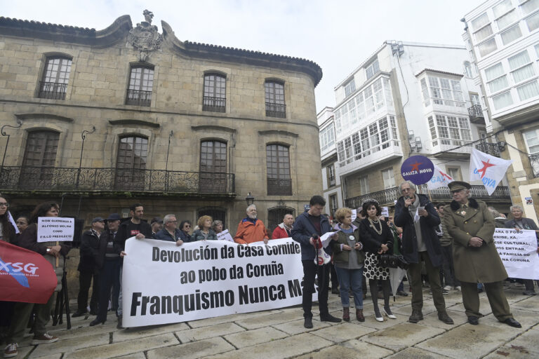 Defensa do Común pide á Xunta impor ao Franco unha sanción dun millón de euros por non abrir a Casa Cornide