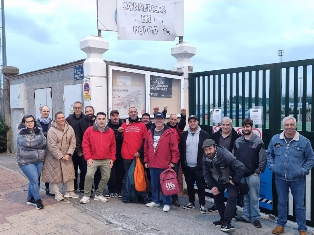 Conserxes en folga na cidade deportiva da Torre