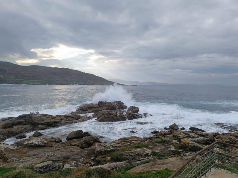 Activada a alerta laranxa por temporal costeiro na Coruña