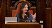 A alcaldesa da Coruña, Inés Rei, nun pleno. M. Dylan - Europa Press