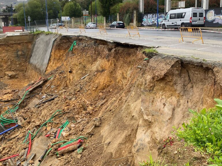 Culleredo expedienta á construtora dun edificio tras o derrube dunha beirarrúa en Rutis