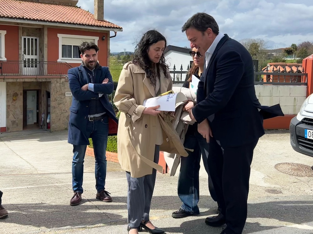 Alcaldesa de Cambre e Valetin Gonzalez Formoso
