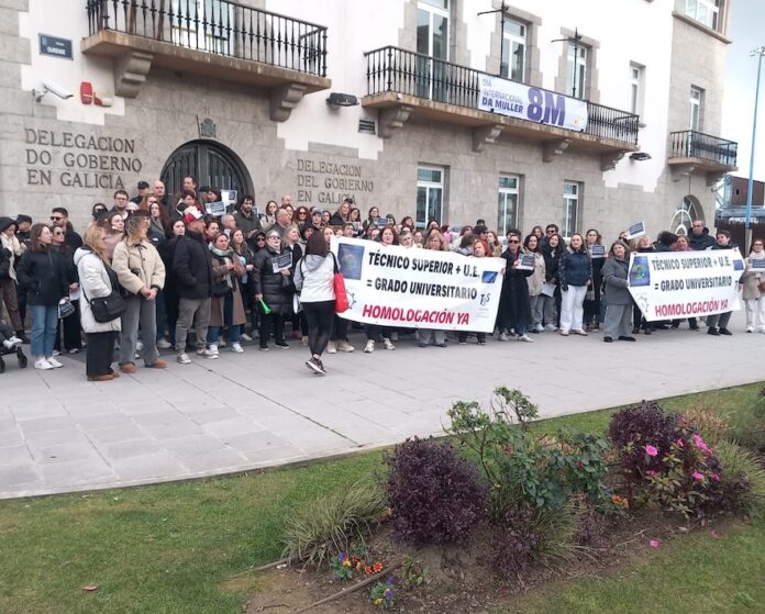 Concentracion Tecnicos Superiores Delegacion Goberno A Coruña Foto