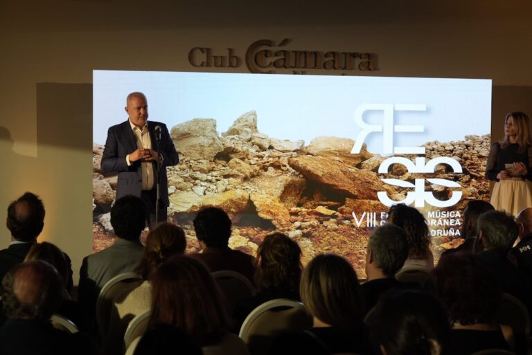 Gonzalo Castro na presentacion do RESIS Coruna 2025