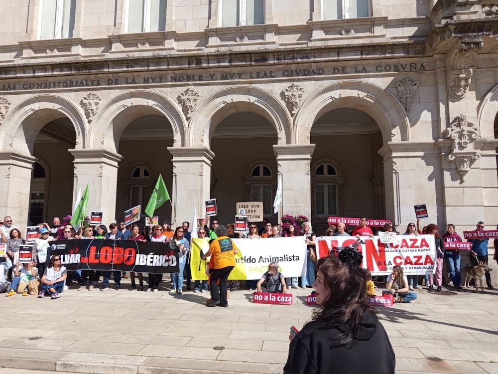 PACMA concentracion Coruna