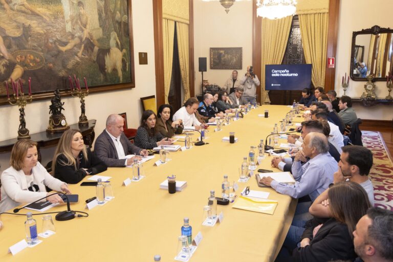 Como compatibilizar o lecer nocturno co benestar da veciñanza da Coruña?