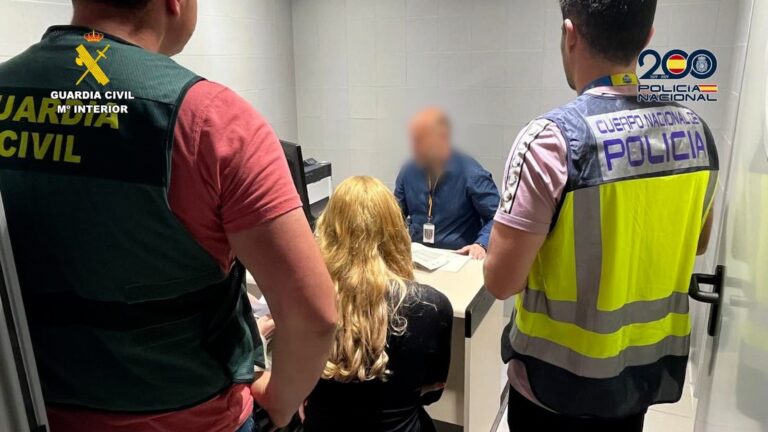 Cae unha rede que revendía de xeito fraudulento centos de entradas en concertos na Coruña