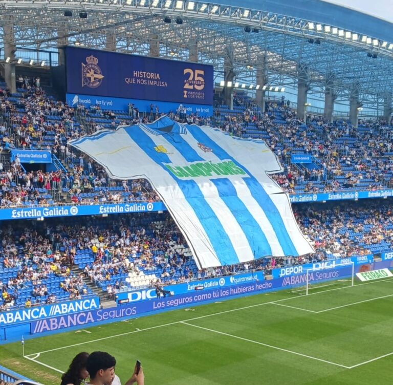 tifo polos 25 anos do titulo de Liga do Depor