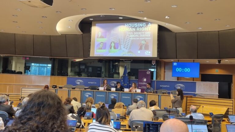 Avia Veira no Parlamento europeo