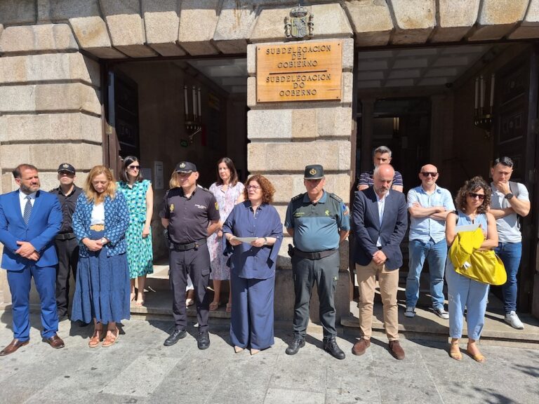 Un minuto de silencio institucional por Maritza