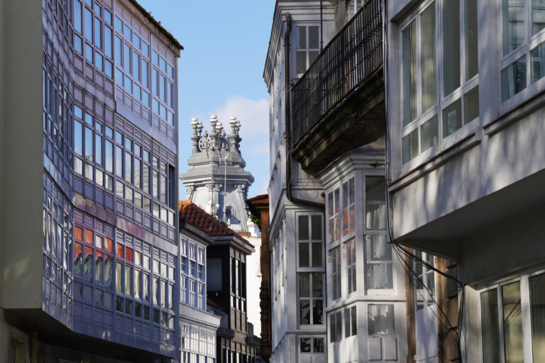 Publicada no BOE a declaración da Coruña como mercado de vivenda tensionado mentres Inés Rey pide “lealdade” á Xunta