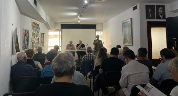 Reunion Museo Carlos Casares