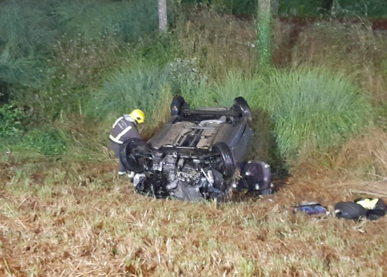 Dúas persoas feridas tras sendos accidentes na A6 e na AP9