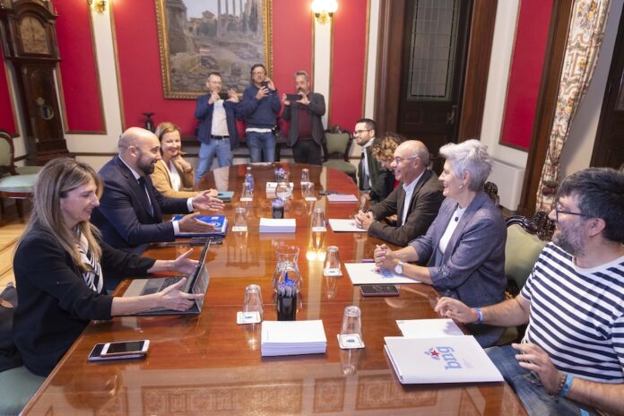 PSOE e BNG Coruna negocian orzamentos